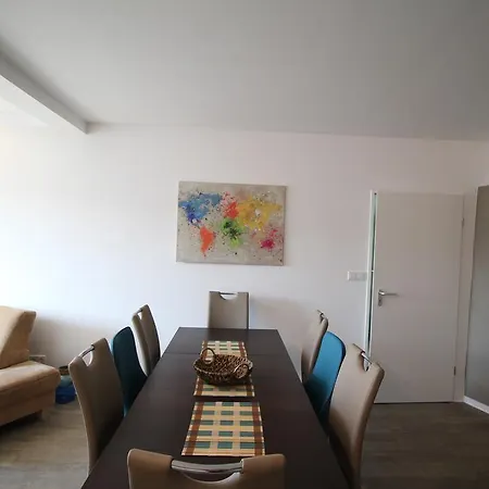 Apartment Ferienwohnung *