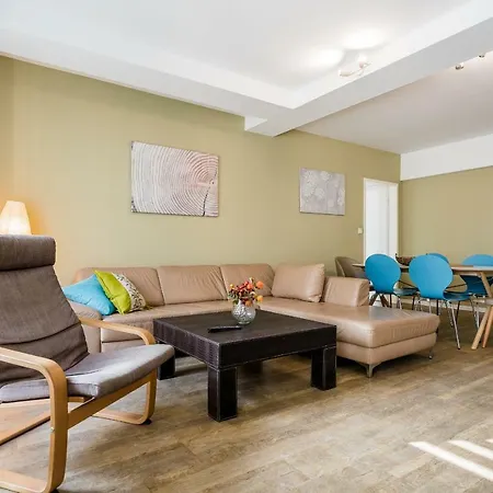Ferienwohnung *